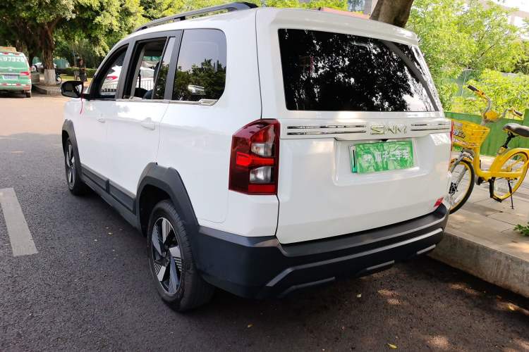 Used SWM Dahu EDi 2023 EDi 1.5L Comfort Model 7 Seats Rear Left 45 Deg