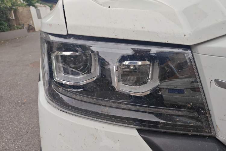 Used SWM Dahu EDi 2023 EDi 1.5L Luxury Model 7 Seats Right Front Headlight