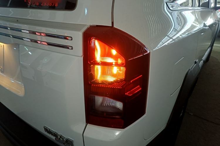 Used SWM Dahu EDi 2023 EDi 1.5L Comfort Model 7 Seats Right Rear Taillight