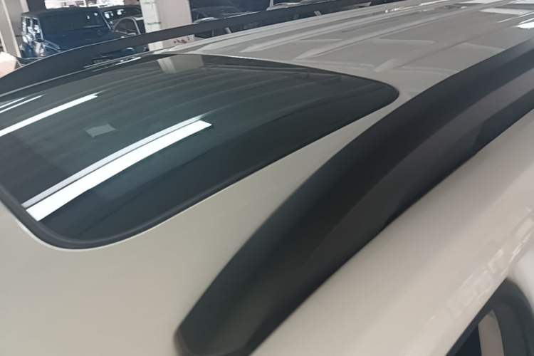 Used SWM Dahu EDi 2023 EDi 1.5L Luxury Model 7 Seats Roof