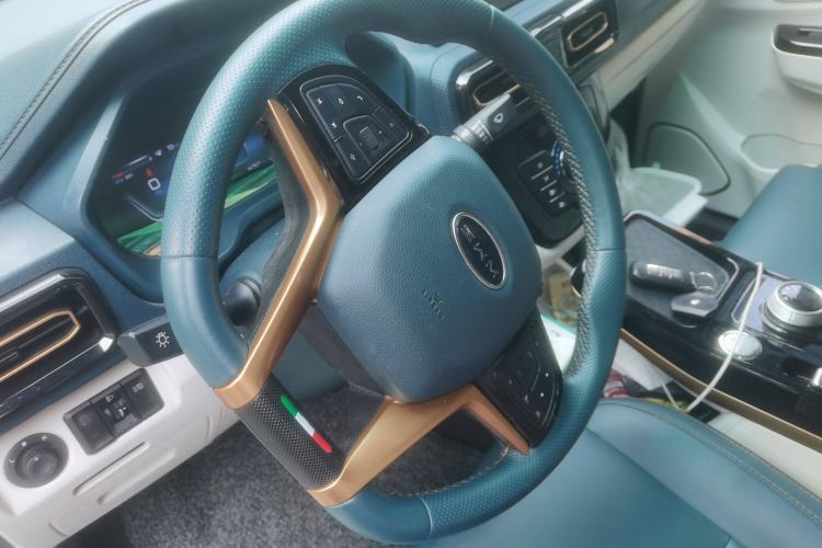 Used SWM Dahu EDi 2023 EDi 1.5L Comfort Model 7 Seats Steering Wheel