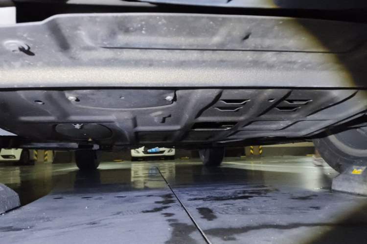 Used SWM G01 2018 1.5T Automatic Smart UP Chassis Front
