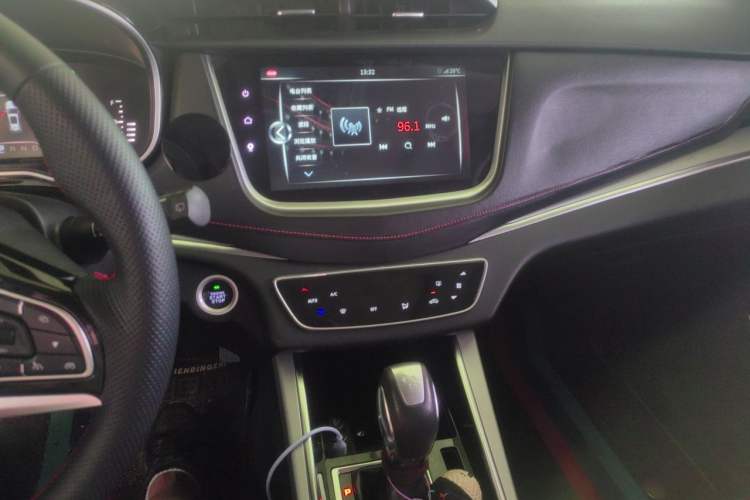 Used SWM G01 2018 1.5T Automatic Smart UP Audio And AC Panel