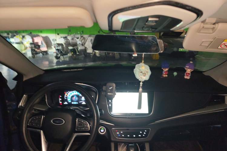 Used SWM G01 2018 1.5T Automatic Smart UP Center Console