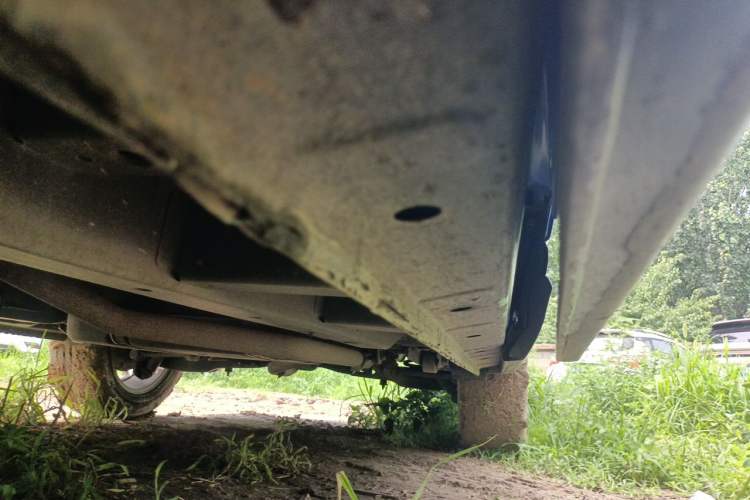 Used SWM G01 2018 1.5T Automatic Smart UP Chassis Front Left
