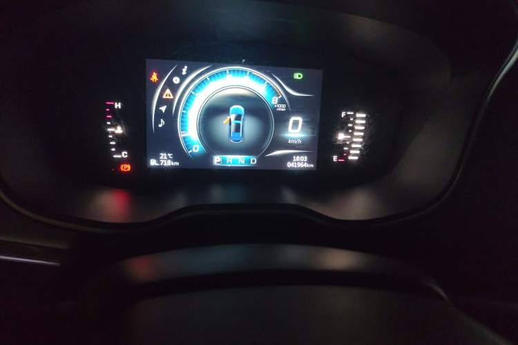 Used SWM G01 2018 1.5T Automatic Smart UP Odometer Close Up
