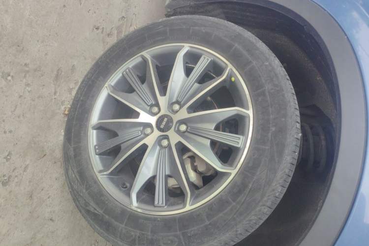 Used SWM G01 2018 1.5T Automatic Smart UP Right Front Wheel Hub