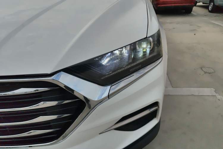 Used SWM G01 2018 1.5T Automatic Smart UP Left Front Headlight
