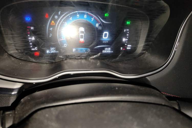 Used SWM G01 2018 1.5T Automatic Smart UP Odometer Close Up