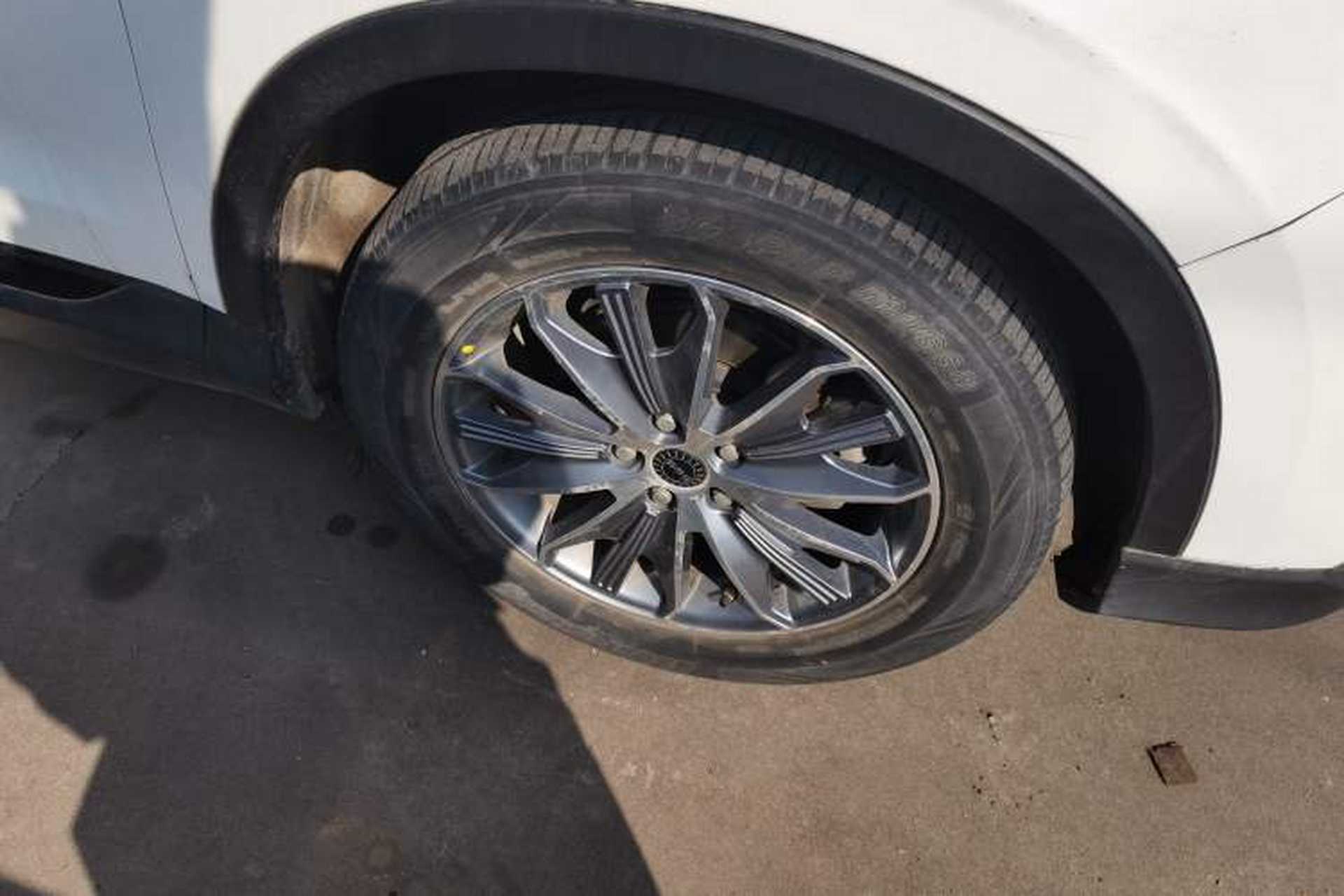 Used SWM G01 2018 1.5T Automatic Smart UP Right Front Wheel Hub