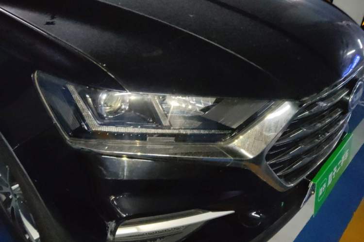 Used SWM G01 2019 1.5T Manual UPGRADE UP China VI Right Front Headlight