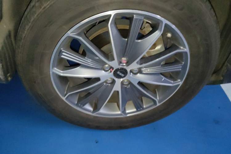 Used SWM G01 2019 1.5T Manual UPGRADE UP China VI Right Front Wheel Hub