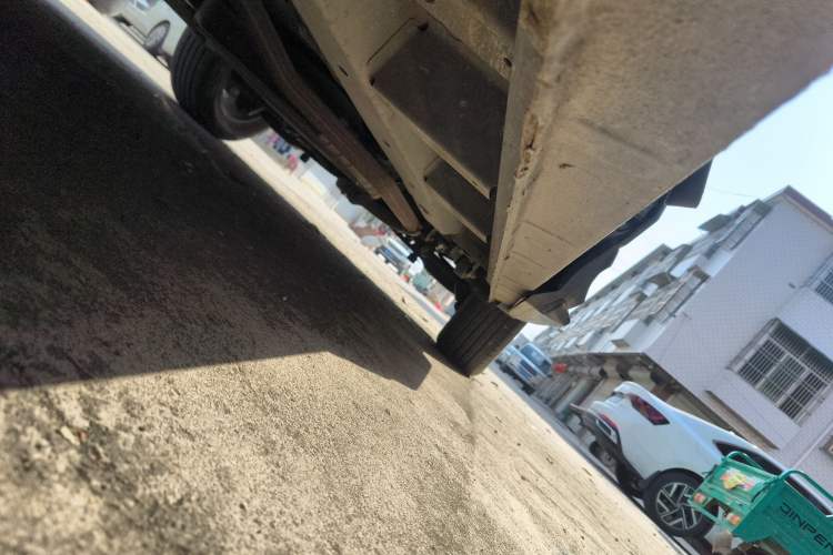 Used SWM G01 2019 F Version 1.5T Automatic Silver Powder Edition China VI Emission Standard Chassis Front Left