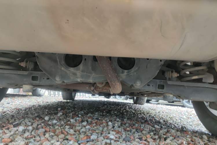 Used SWM G01 2019 F Version 1.5T Automatic Golden Powder Edition National VI Chassis Rear