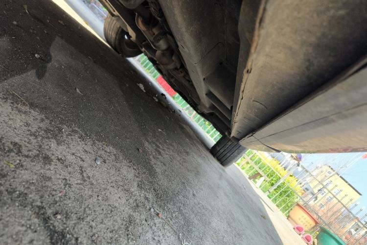 Used SWM G01 2019 F Version 1.5T Automatic Silver Powder Edition China VI Emission Standard Chassis Rear Right