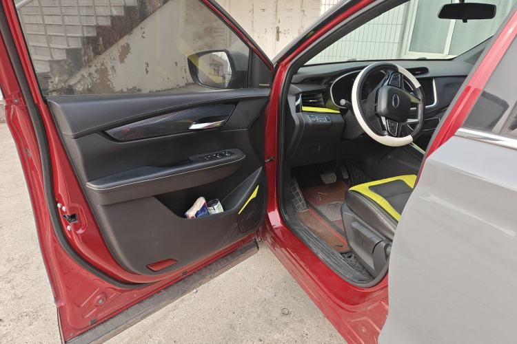 Used SWM G01 2019 F Version 1.5T Automatic Golden Powder Edition National VI Driver Seat
