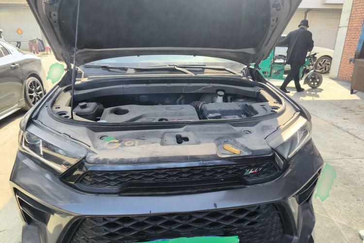 Used SWM G01 2019 F Version 1.5T Automatic Silver Powder Edition China VI Emission Standard Engine Bay