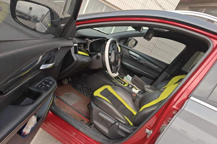 Used SWM G01 2019 F Version 1.5T Automatic Golden Powder Edition National VI Left Front Seat