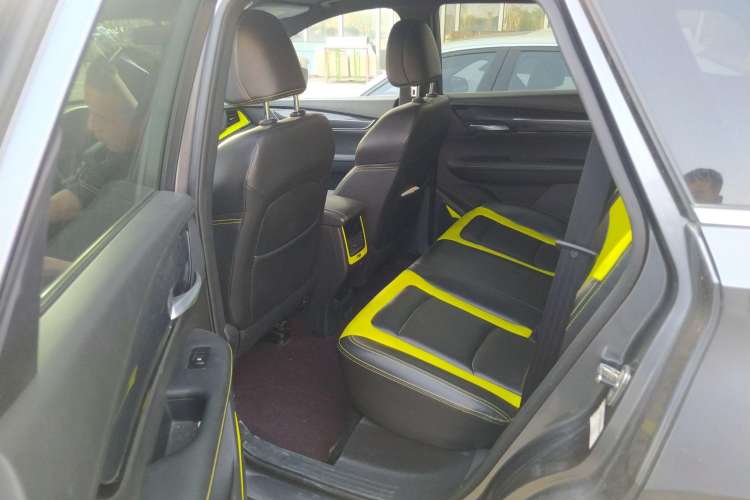 Used SWM G01 2019 F Version 1.5T Automatic Silver Powder Edition National V Left Rear Seat