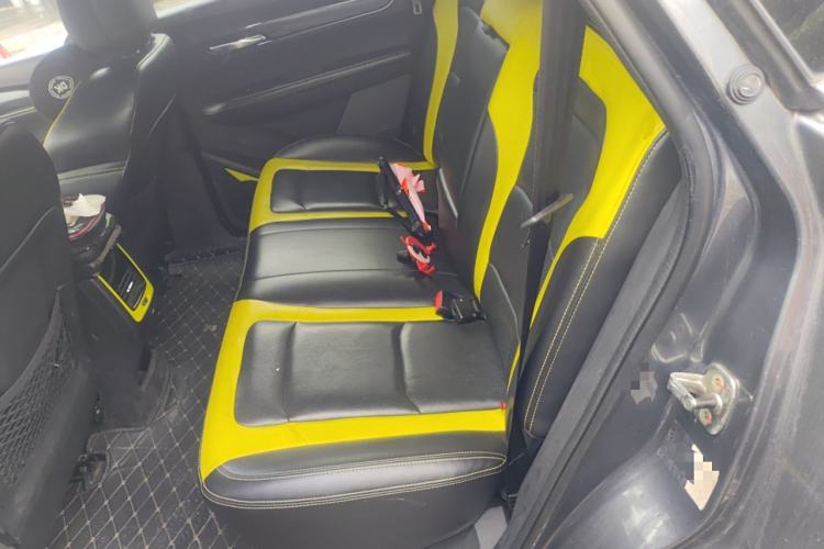 Used SWM G01 2019 F Version 1.5T Automatic Golden Powder Edition National VI Left Rear Seat