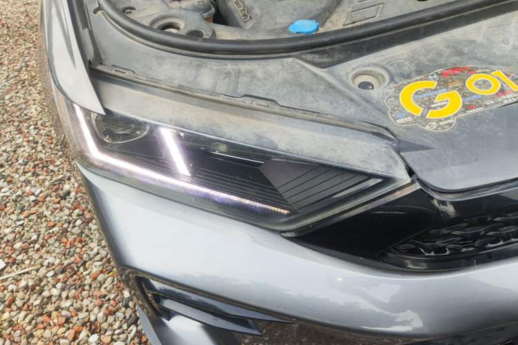 Used SWM G01 2019 F Version 1.5T Automatic Golden Powder Edition National VI Right Front Headlight