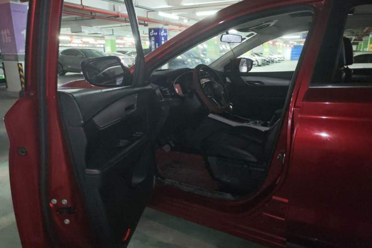 Used SWM G01 2019 1.5T Automatic Smart UP China VI Driver Seat