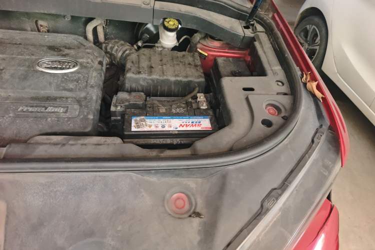 Used SWM G01 2019 F Version 1.5T Automatic Silver Powder Edition National V Engine Bay Left