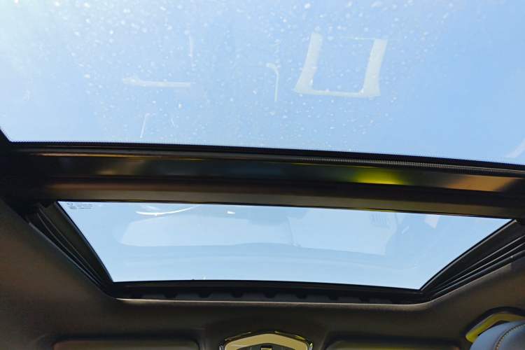 Used SWM G01 2019 F Version 1.5T Automatic Diamond Powder Edition China VI Headliner
