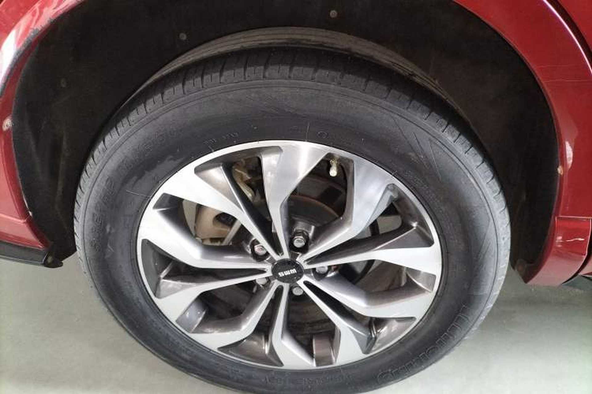 Used SWM G01 2019 F Version 1.5T Automatic Silver Powder Edition China VI Emission Standard Right Rear Wheel Hub