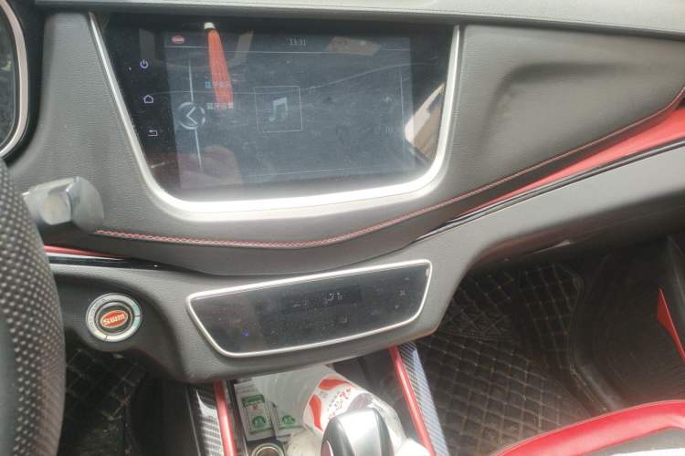 Used SWM G01 2019 F Version 1.5T Automatic Silver Powder Edition National V Audio And AC Panel