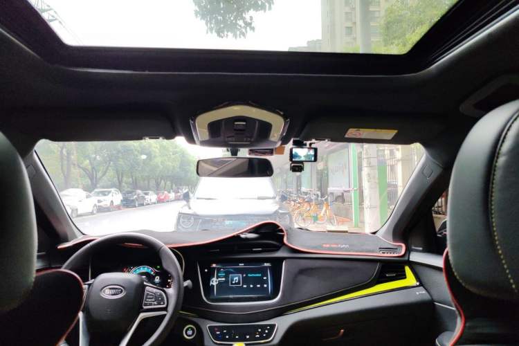Used SWM G01 2019 F Version 1.5T Automatic Golden Powder Edition National V Headliner