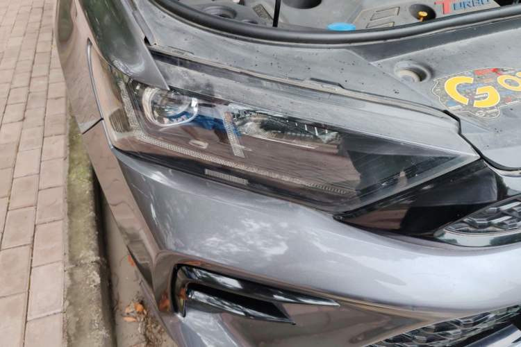 Used SWM G01 2019 F Version 1.5T Automatic Golden Powder Edition National V Right Front Headlight