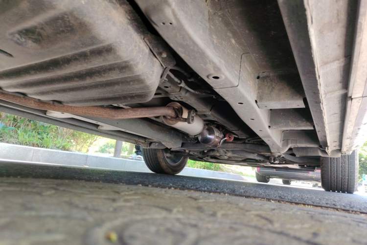 Used SWM G01 2019 F Version 1.5T Automatic Golden Powder Edition National VI Chassis Rear Right