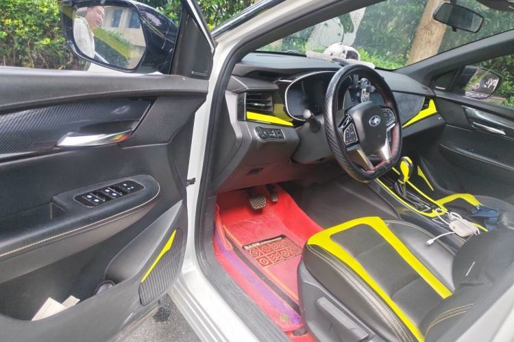 Used SWM G01 2019 F Version 1.5T Automatic Golden Powder Edition National VI Driver Seat