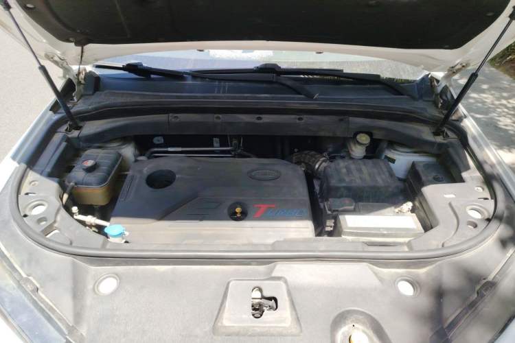 Used SWM G01 2019 F Version 1.5T Automatic Golden Powder Edition National VI Engine Bay