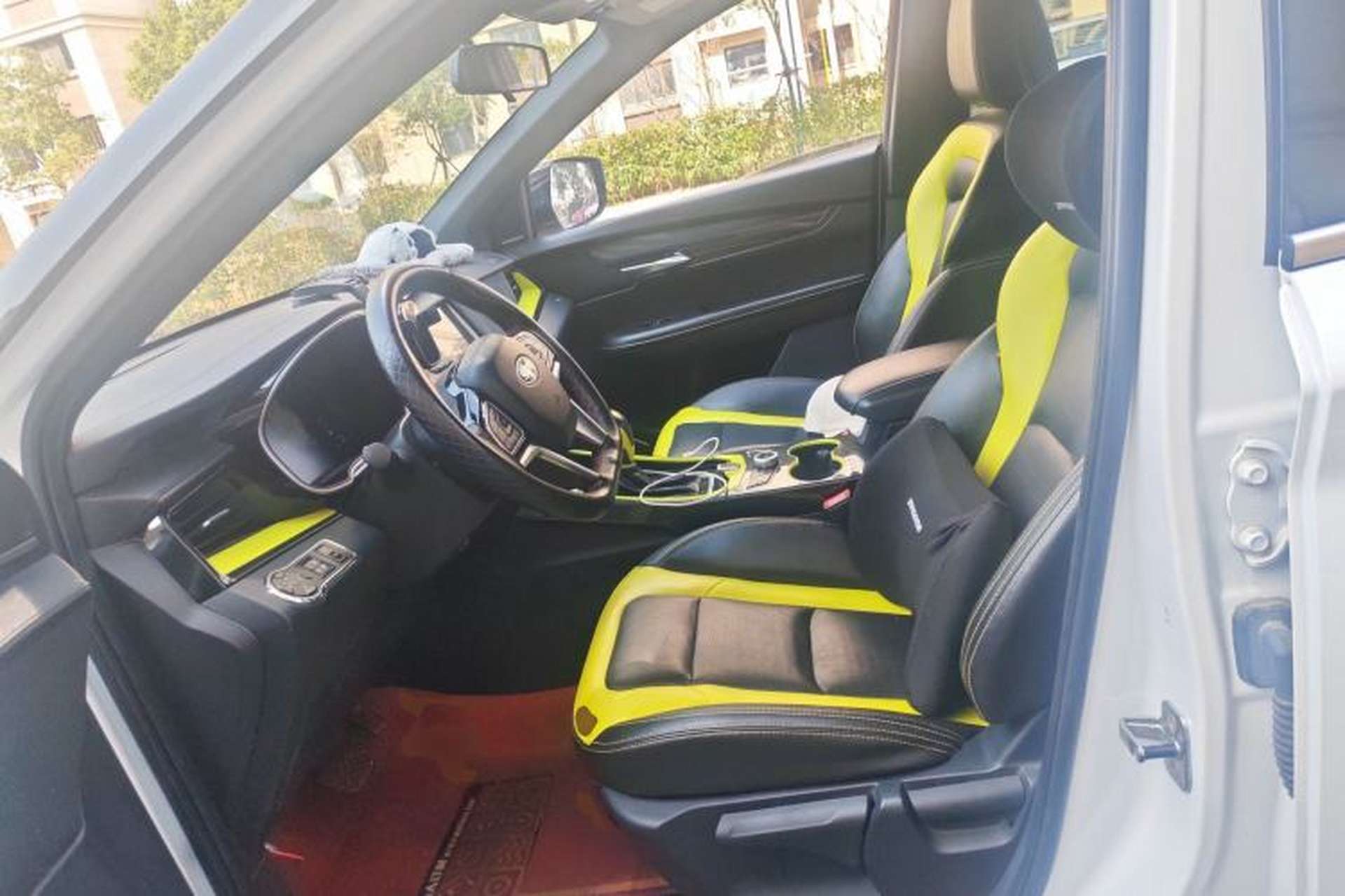 Used SWM G01 2019 F Version 1.5T Automatic Golden Powder Edition National VI Left Front Seat