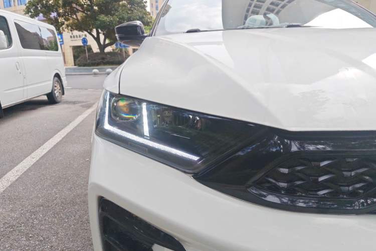Used SWM G01 2019 F Version 1.5T Automatic Golden Powder Edition National VI Right Front Headlight