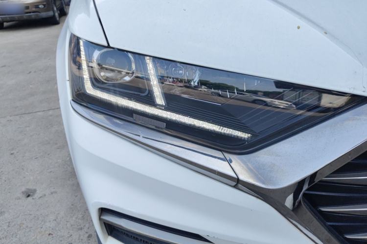 Used SWM G01 2019 1.5T Automatic Premium UP China VI Emission Standard Right Front Headlight