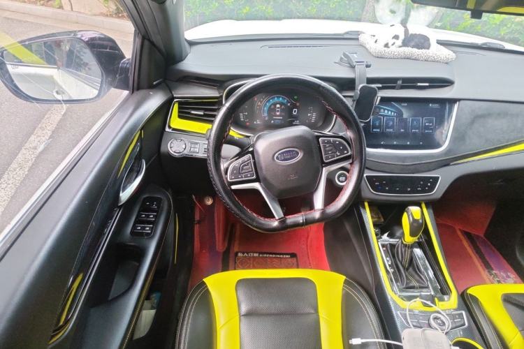 Used SWM G01 2019 F Version 1.5T Automatic Golden Powder Edition National VI Steering Wheel