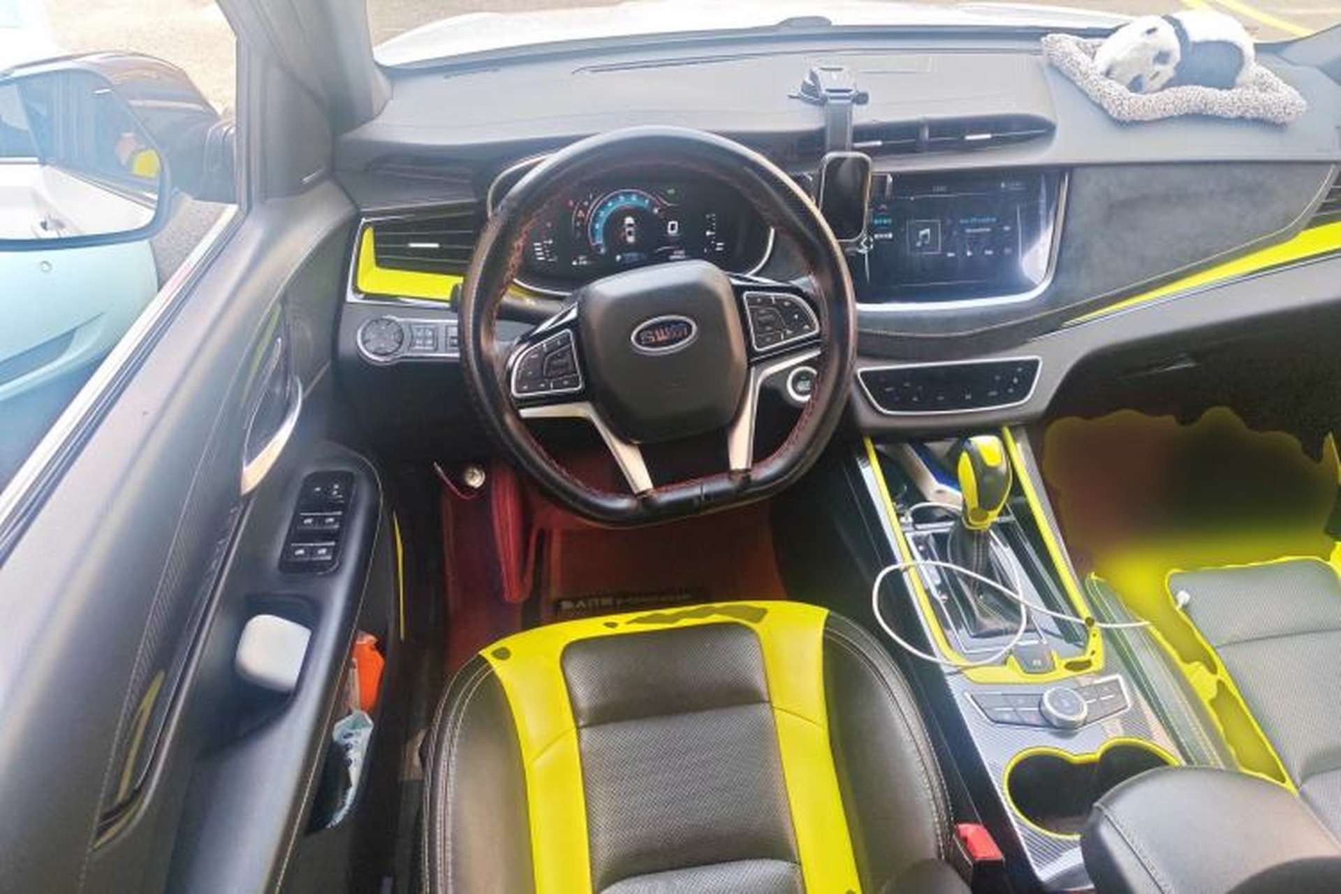 Used SWM G01 2019 F Version 1.5T Automatic Golden Powder Edition National VI Steering Wheel