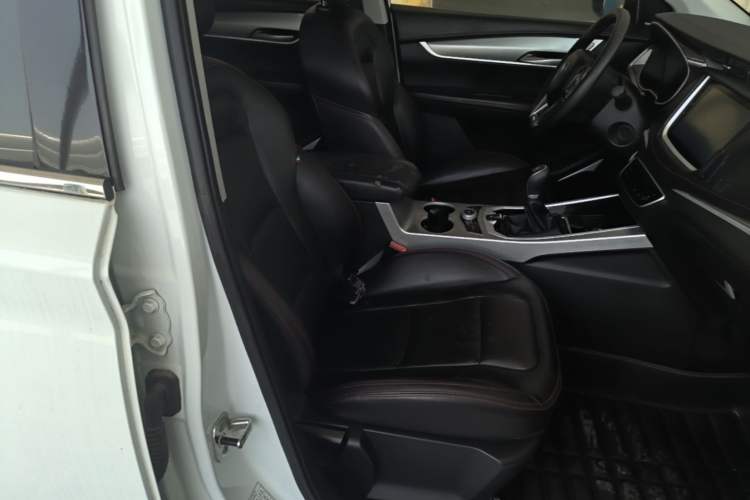 Used SWM G01 2021 2.0L Manual Knight Edition Right Front Seat
