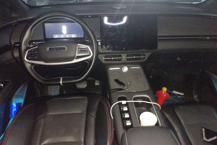 Used SWM G01 Pro 2025 Model—Luxury Version Interior 2
