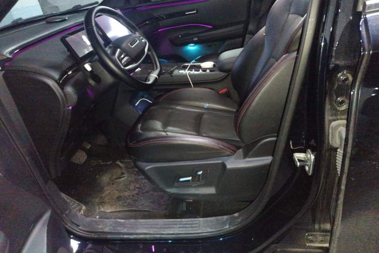 Used SWM G01 Pro 2025 Model—Luxury Version Left Front Seat