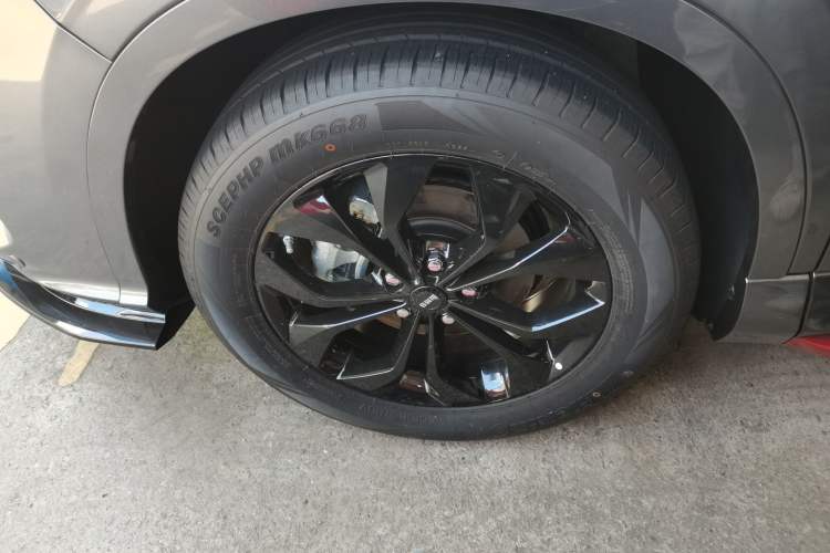 Used SWM G01FF 2022 Updated Version 1.5T DCT Star Edition Left Front Wheel Hub