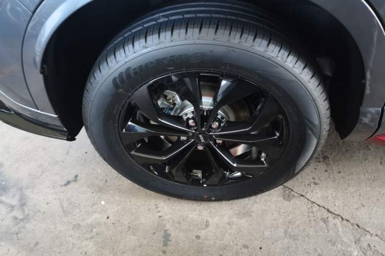 Used SWM G01FF 2022 Updated Version 1.5T DCT Star Edition Right Rear Wheel Hub