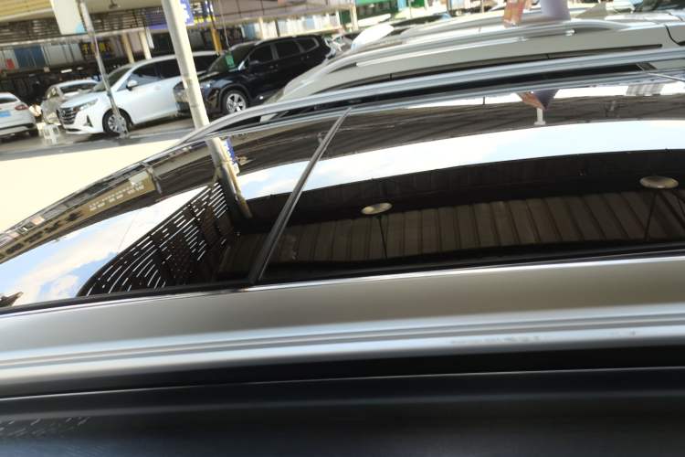 Used SWM G01FF 2022 Updated Version 1.5T DCT Star Edition Roof