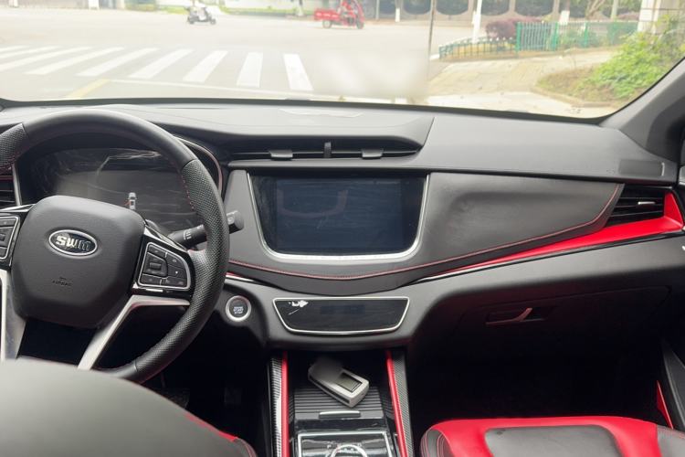 Used SWM G01FF 2022 Updated Version 1.5T DCT Platinum Edition Interior 3
