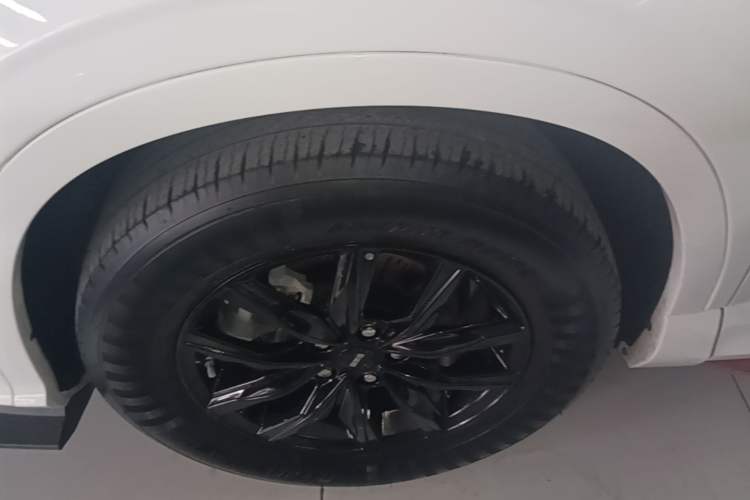 Used SWM G01FF 2022 Updated Version 1.5T DCT Platinum Edition Left Front Wheel Hub