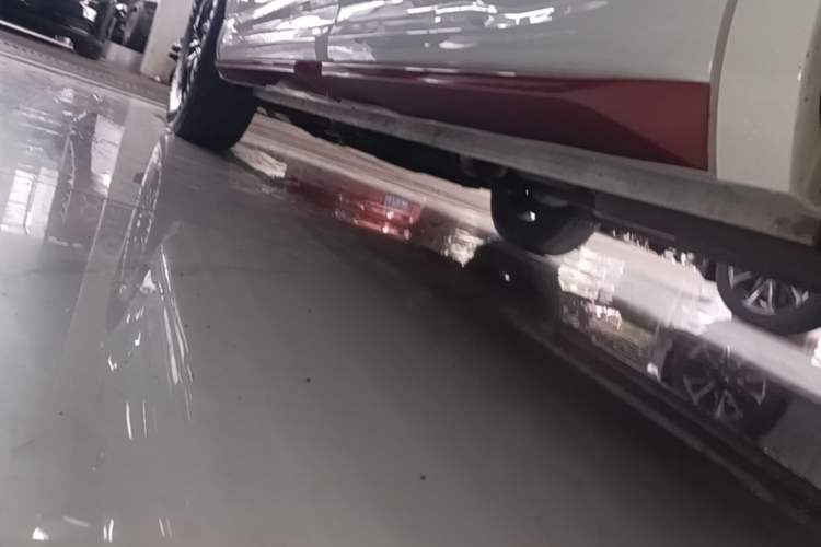 Used SWM G01FF 2022 Updated Version 1.5T DCT Platinum Edition Left Side Sill