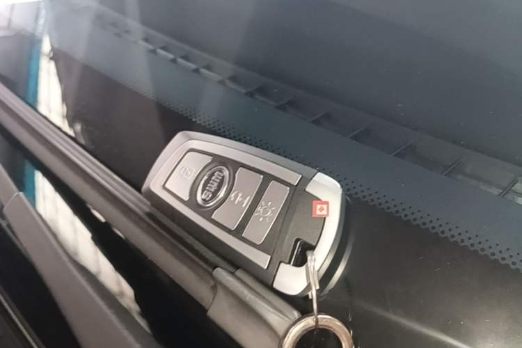 Used SWM G01FF 2022 Updated Version 1.5T DCT Platinum Edition Vehicle Key